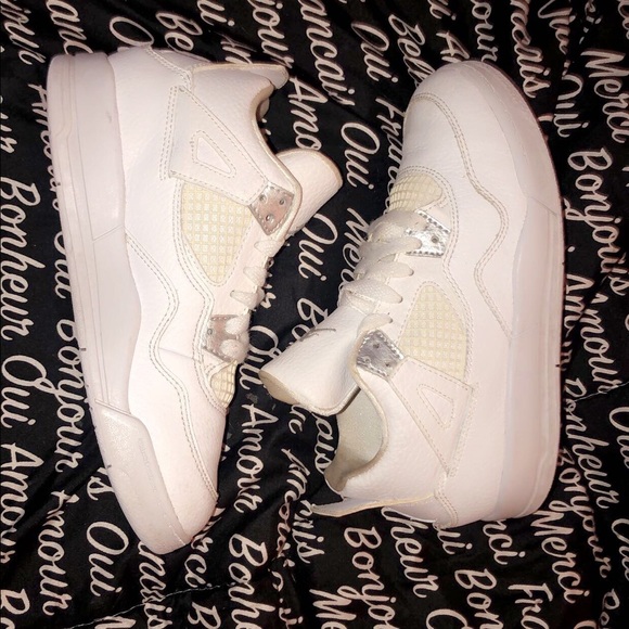 Jordan 4 pure platinum - Picture 2 of 6